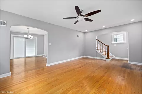Living - 337 Harvard Ave, Elyria, OH 44035 photo 3 of 5