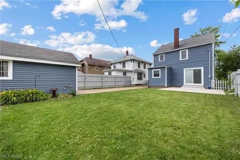 Exterior - 337 Harvard Ave, Elyria, OH 44035 photo 2 of 7