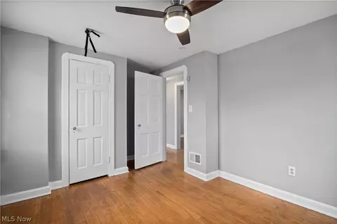 Bedroom - 337 Harvard Ave, Elyria, OH 44035 photo 3 of 5