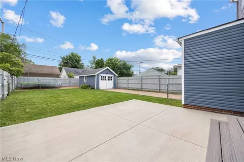 Exterior - 337 Harvard Ave, Elyria, OH 44035 photo 4 of 7