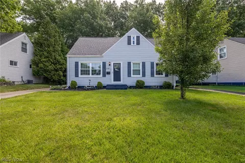 3141 8th St, Cuyahoga Falls, OH 44221