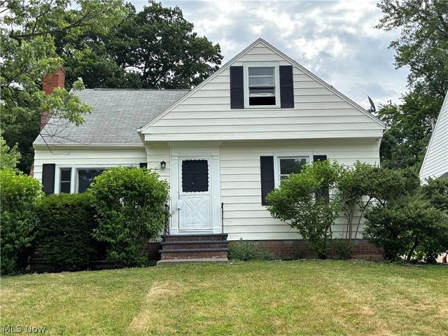 1819 Maywood Rd, South Euclid, OH 44121