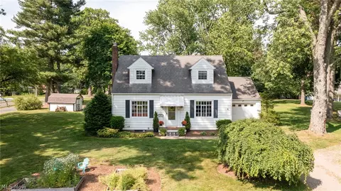 125 Frederick St, Doylestown, OH 44230