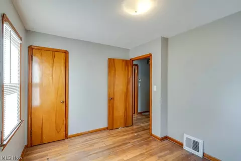 29800 Robert St, Wickliffe, OH 44092 photo 14