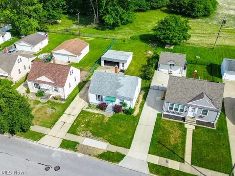 29800 Robert St, Wickliffe, OH 44092 photo 32