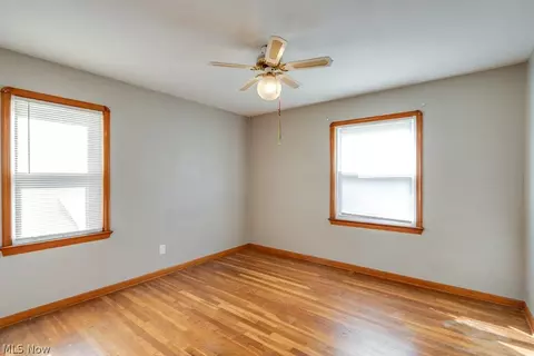 29800 Robert St, Wickliffe, OH 44092 photo 11