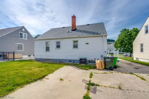 29800 Robert St, Wickliffe, OH 44092 photo 30