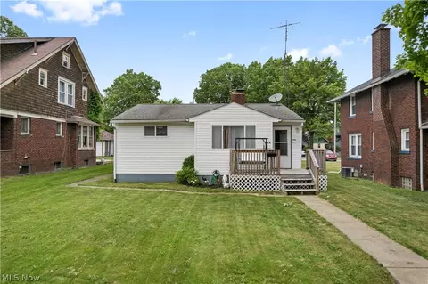 434 E College St, Alliance, OH 44601