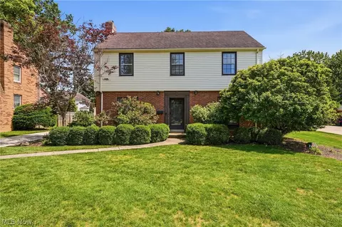 105 Ridgewood Dr, Boardman, OH 44512
