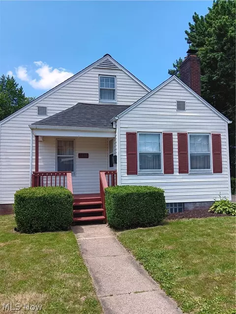1815 Kirk Ct NW, Canton, OH 44709