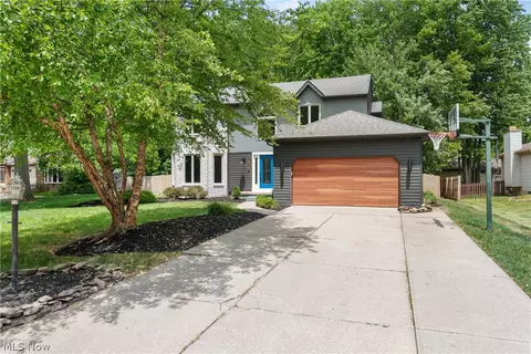 21470 Jonathan Dr, Strongsville, OH 44149