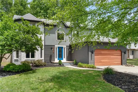 21470 Jonathan Dr, Strongsville, OH 44149