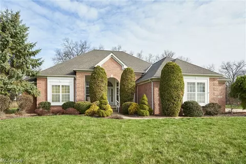 6318 Oak Point Ests, Lorain, OH 44053