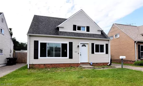 8115 Liberty Ave, Parma, OH 44129
