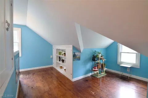 Bedroom - 711 E 256th St, Euclid, OH 44132 photo 4 of 7