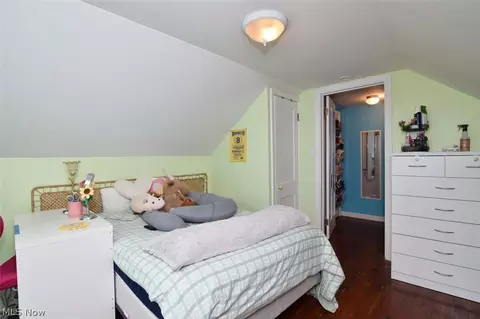 Bedroom - 711 E 256th St, Euclid, OH 44132 photo 7 of 7