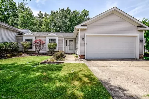 7080 Cross Creek Dr, Mentor, OH 44060