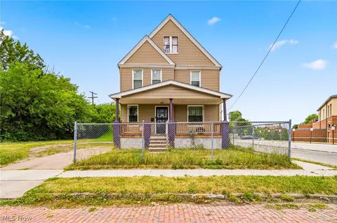 1532 E 78th St, Cleveland, OH 44103