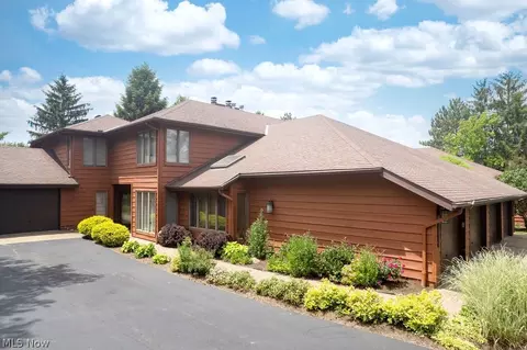 25878 Fairmount Blvd, Beachwood, OH 44122