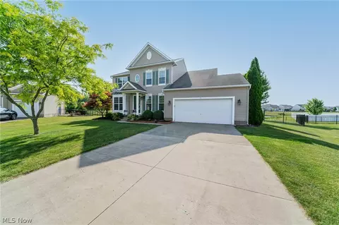 38327 Humphrey Cir, North Ridgeville, OH 44039