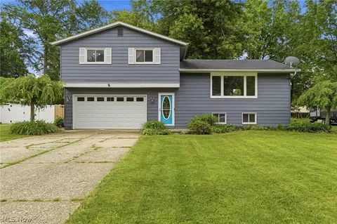 7060 Andover Dr, Mentor, OH 44060