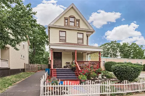 1713 E 84th St, Cleveland, OH 44103