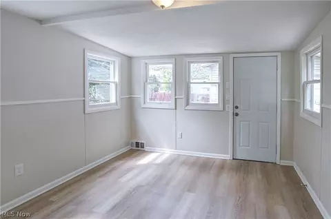 Other - 861 Oak St, Elyria, OH 44035 photo 6 of 13