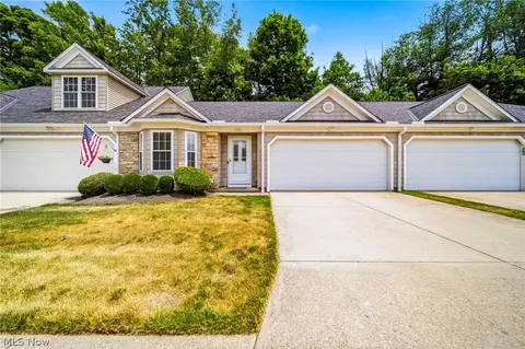 747 Rivers Edge Ln, Painesville, OH 44077