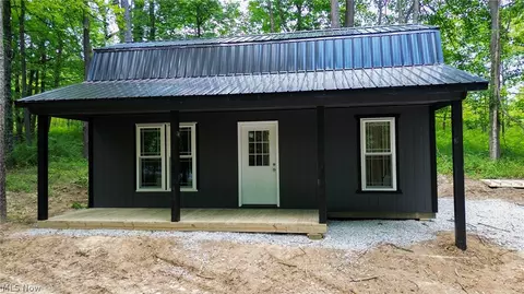 Cr 425, Fresno, OH 43824