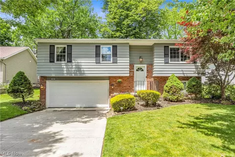 342 Brad Dr, Brunswick, OH 44212