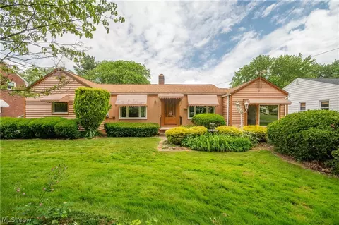 364 Brookfield Ave, Youngstown, OH 44512