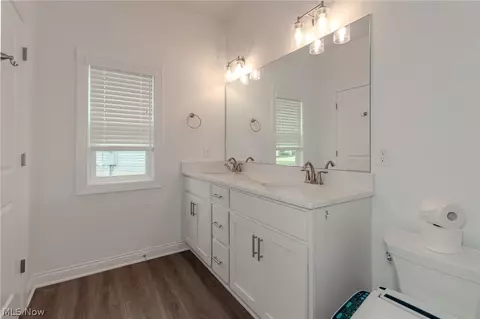 Bath - 191 Larimar Dr, Willowick, OH 44095 photo 2 of 6