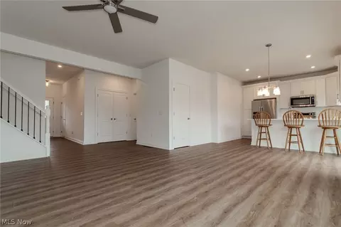 Living - 191 Larimar Dr, Willowick, OH 44095 photo 3 of 10