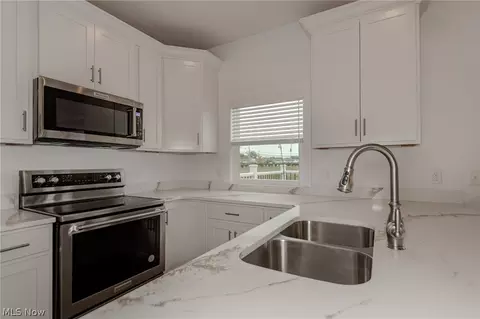 Kitchen - 191 Larimar Dr, Willowick, OH 44095 photo 2 of 2