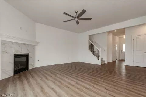 Living - 191 Larimar Dr, Willowick, OH 44095 photo 2 of 10
