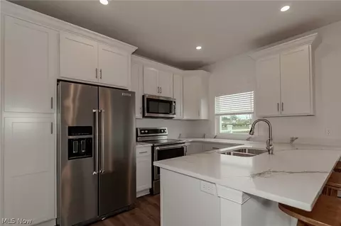 Kitchen - 191 Larimar Dr, Willowick, OH 44095 photo 1 of 2