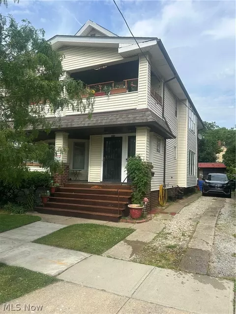 1283 W 89th St, Cleveland, OH 44102