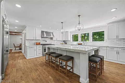 Kitchen - 5031 Stone Ridge Dr, Richfield, OH 44286 photo 1 of 5