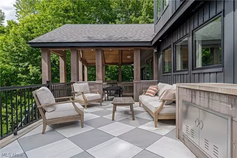 Exterior - 5031 Stone Ridge Dr, Richfield, OH 44286 photo 7 of 9