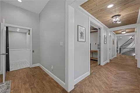 Entry Way - 5031 Stone Ridge Dr, Richfield, OH 44286 photo 6 of 7