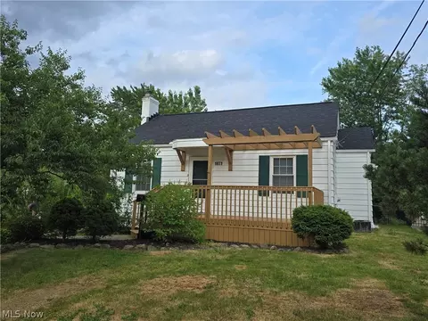 1871 15th St, Cuyahoga Falls, OH 44223
