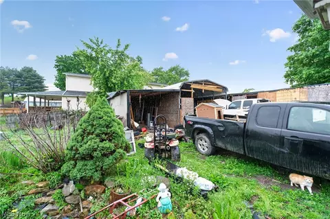 420 6th St, Philo, OH 43771