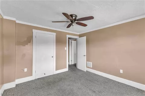 Bedroom - 422 5th St, Struthers, OH 44471 photo 3 of 6