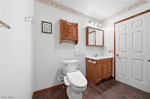 Bath - 5390 Savannah Dr, Ashtabula, OH 44004 photo 2 of 5