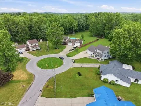 View/Area - 5390 Savannah Dr, Ashtabula, OH 44004 photo 2 of 2