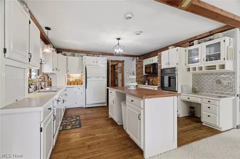 37 Apache Trl, Malvern, OH 44644 photo 14