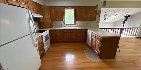 33 Eggleston Rd, Aurora, OH 44202 photo 8