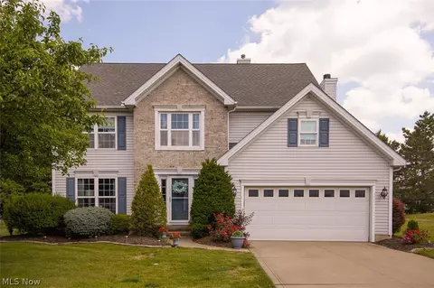 33316 Ambleside Dr, Avon Lake, OH 44012