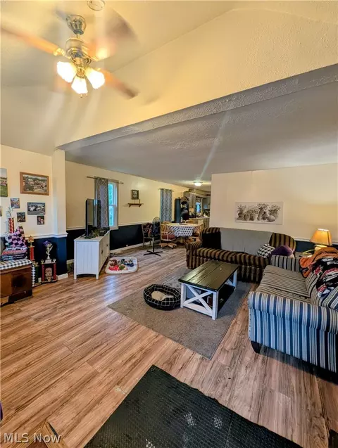 Entry Way - 5401 Fleming Ave, Lorain, OH 44055 photo 1 of 1