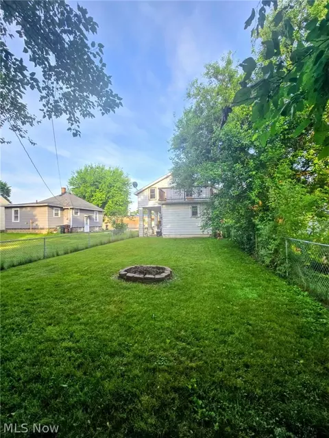 Exterior - 5401 Fleming Ave, Lorain, OH 44055 photo 2 of 3